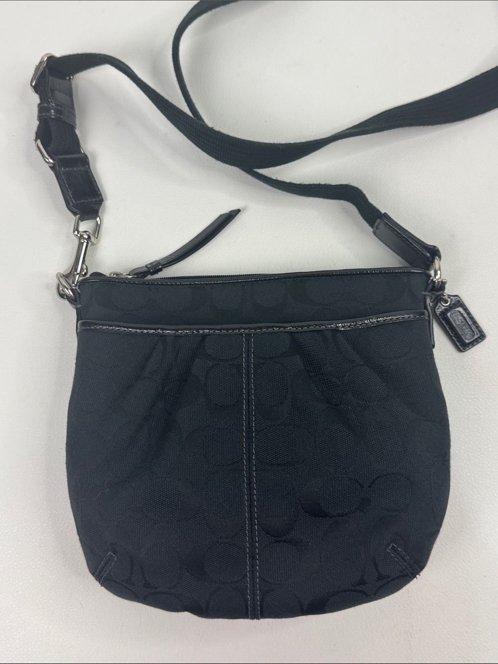 Vintage Coach Black Signature C Crossbody Purse bag Silver zip Key charm NEW